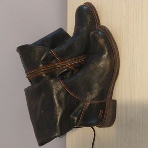 BedStU, Black Rub Off Leather, Red Stitching, Over the Calf, Lace Up Boots!